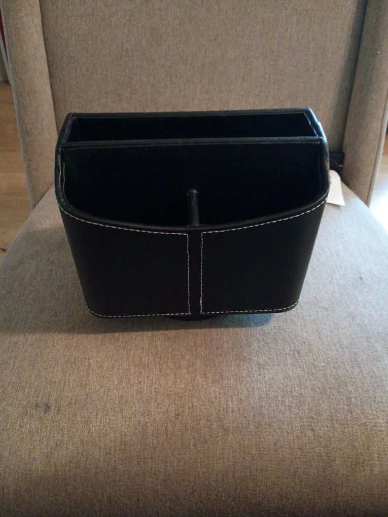 Leather Remote Spinning Holder