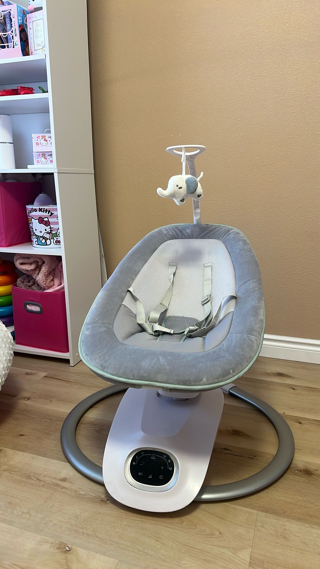 Momcozy swing