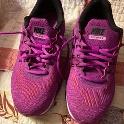 Ladies Nike Tailwind 8 Sneakers Nee