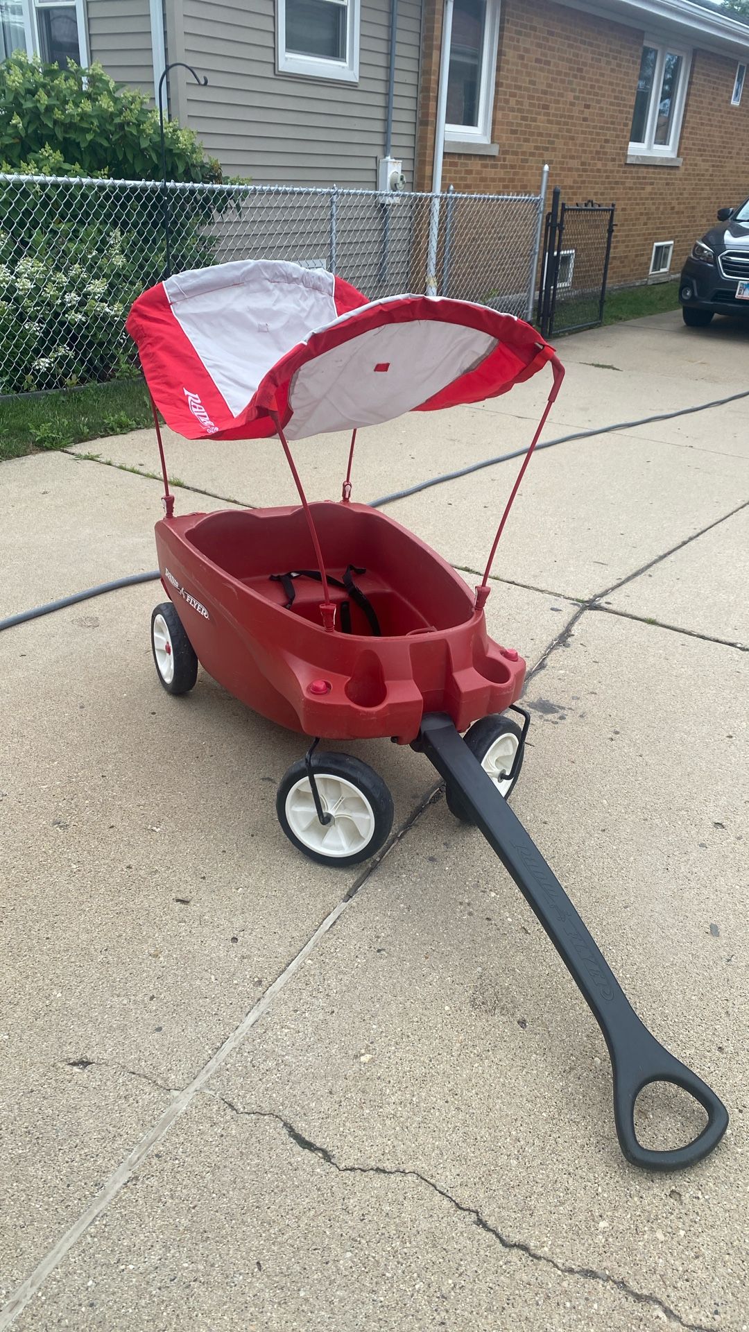 Radio Flyer Wagon With Canopy