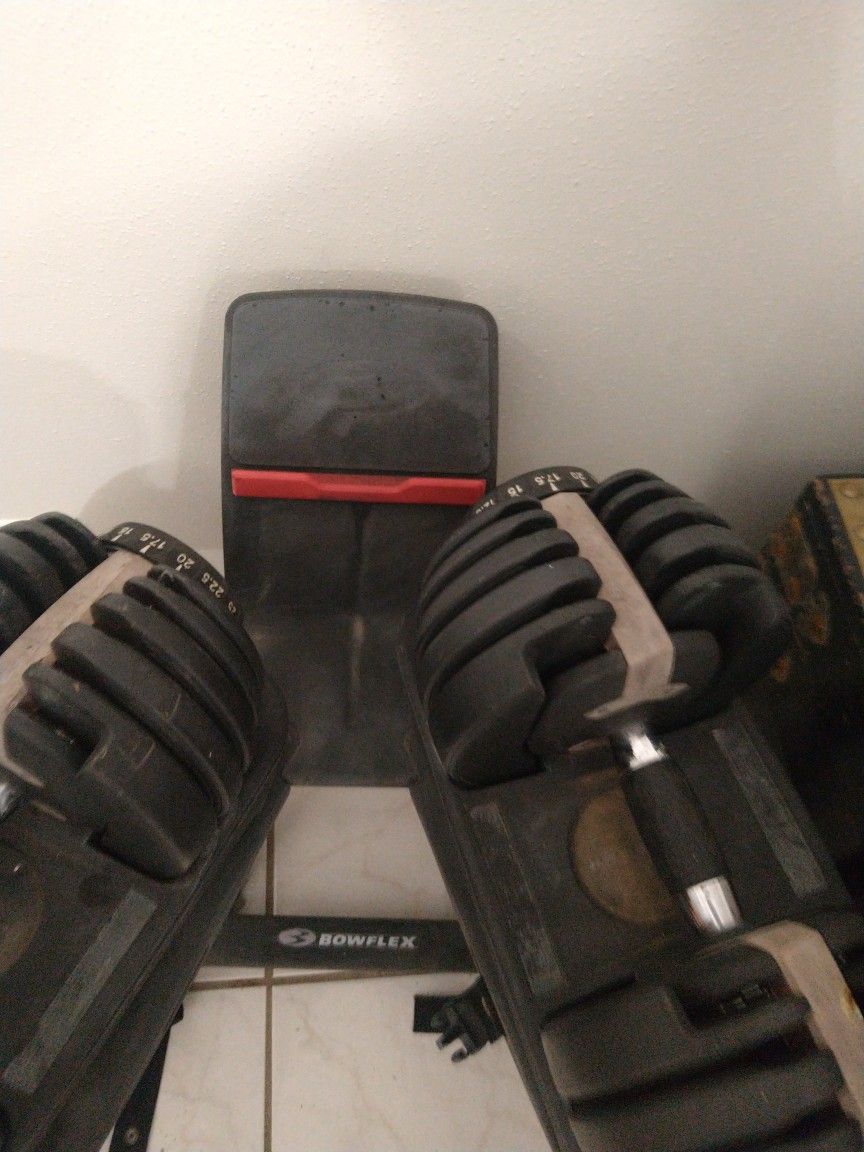 Bowflex Adjustable Dumbbells for Sale in San Antonio, TX OfferUp