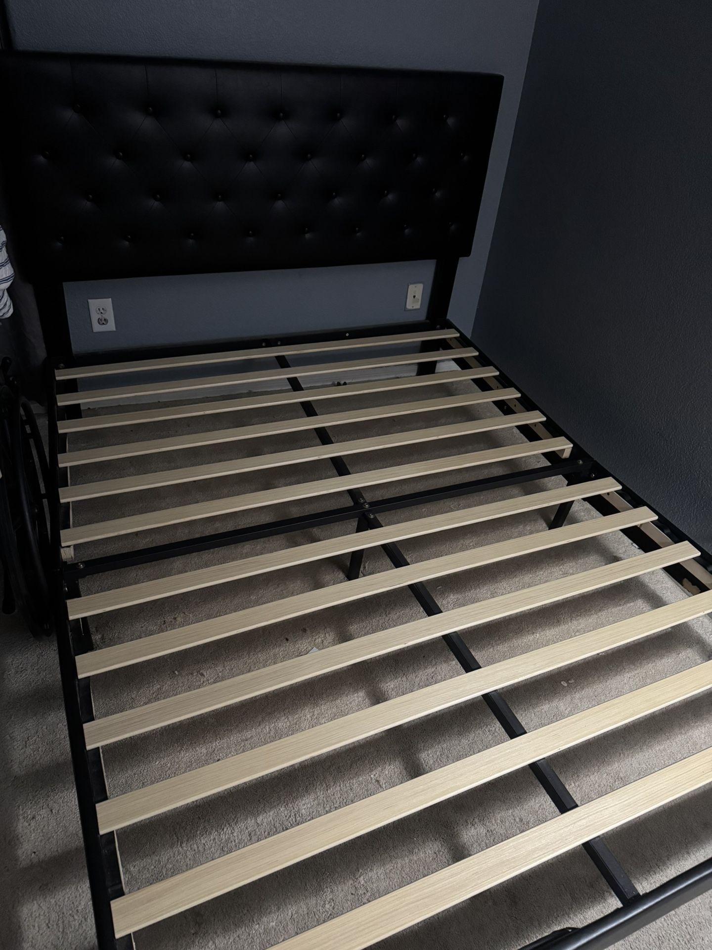 Queen size bed frame with head board