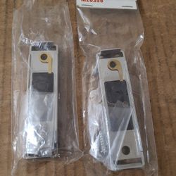(2) Maxxima M20355 Chrome Base Lite Mount 