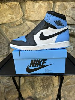 Air Jordan 1 High “UNC Toe” Size 6Y 