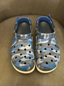 Crocs Camouflage M Sandals for Men size 12