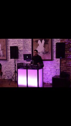 Dj booth Facade