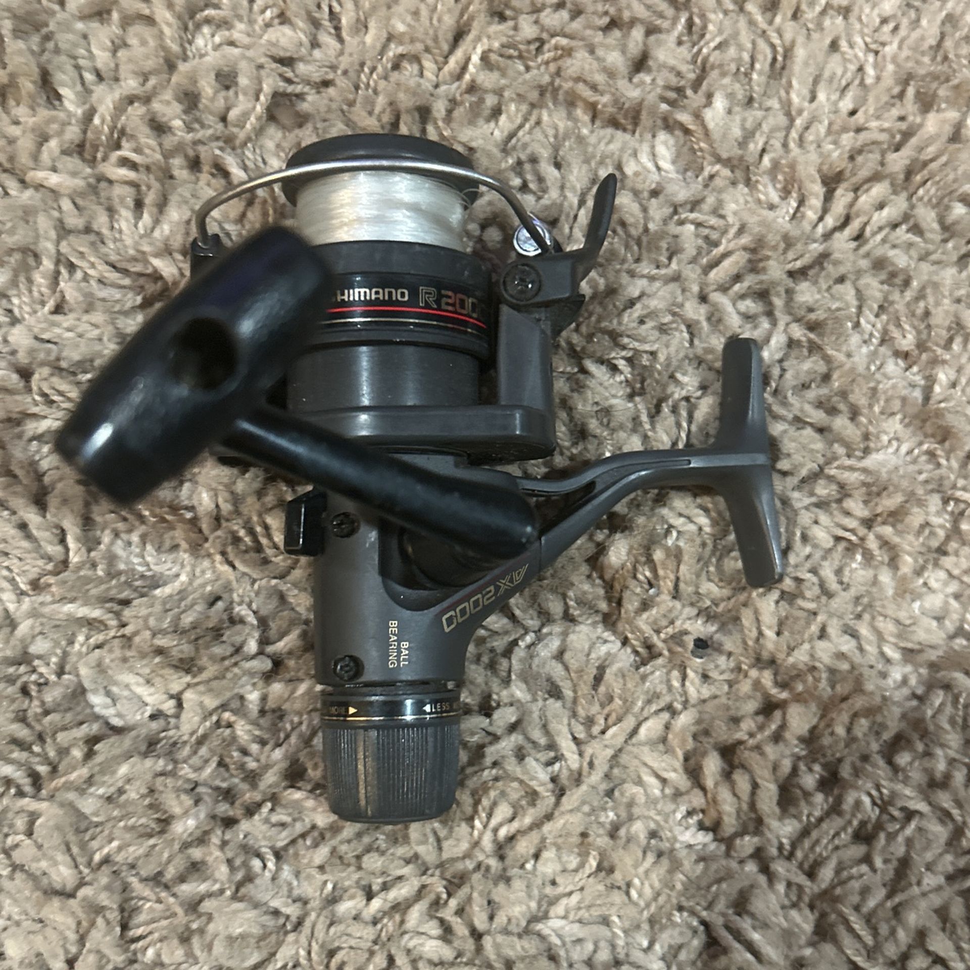 Shimano R 2000 Spinning Reel