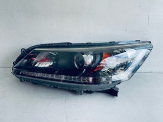 2013-2015 HONDA ACCORD SEDAN LEFT DRIVER SIDE HEADLIGHT HALOGEN  OEM