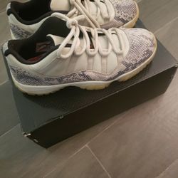 Air Jordan 11s Low Men