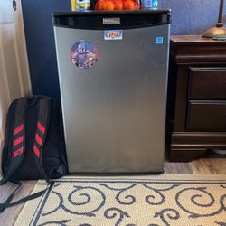 Mini Fridge Danby Designer