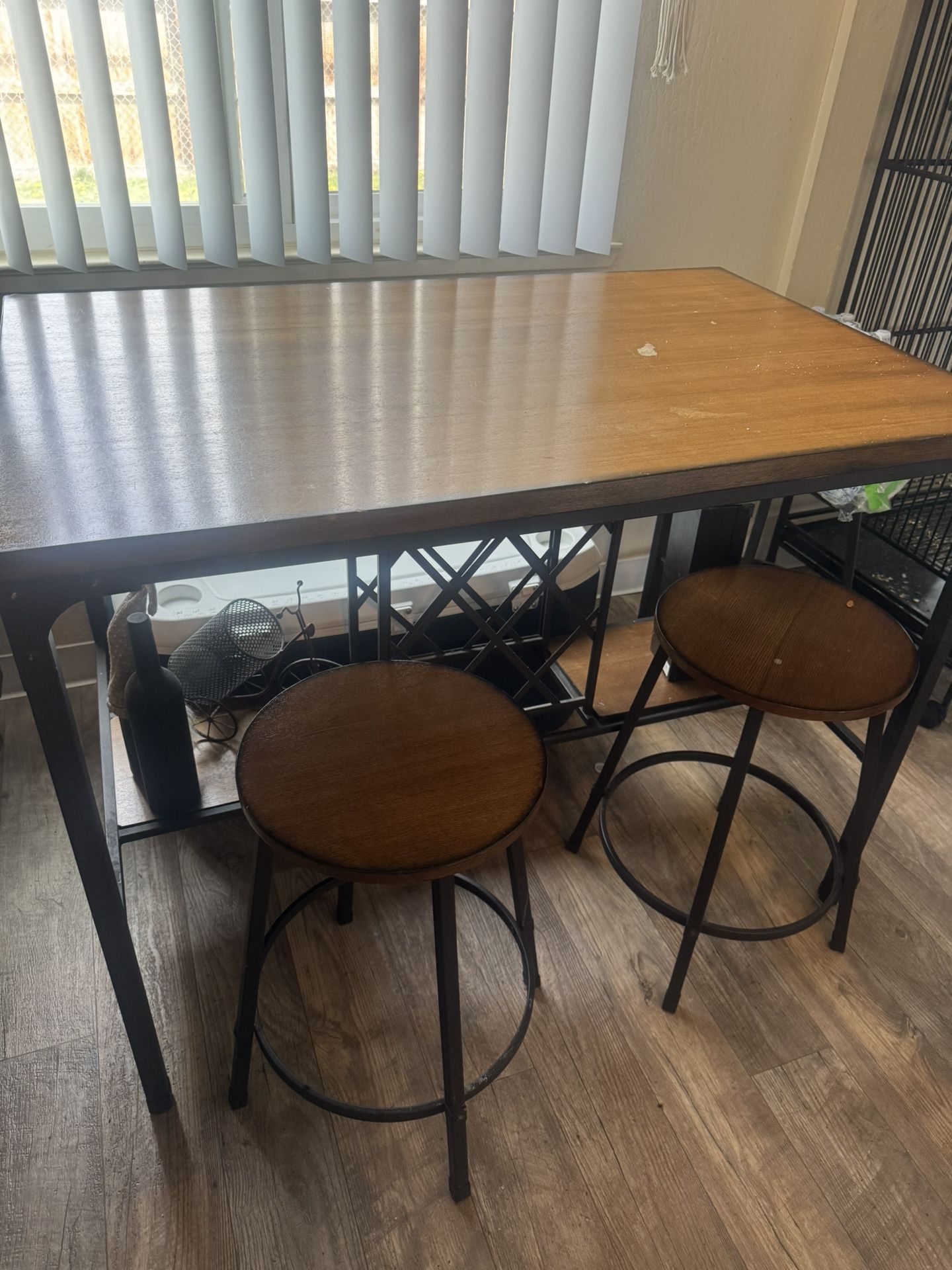 Bar High Dinning Table