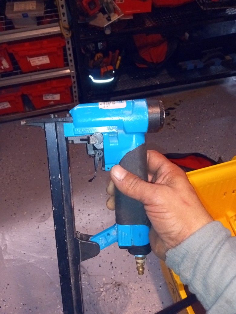 Roof Stapler