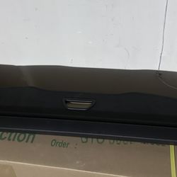OEM Mercedes GLB / EQB Retractable Cargo Cover – A247 810 98 09