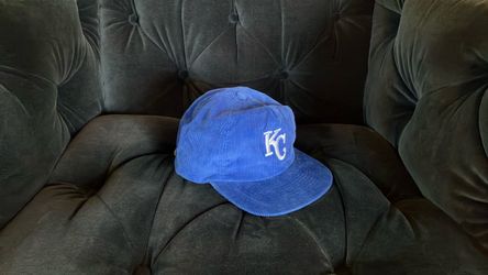 VINTAGE DEADSTOCK KANSAS CITY ROYALS MLB CORDUROY STRAPBACK HAT