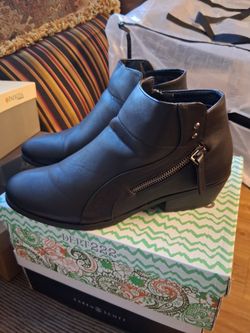 Black Faux Leather Ankle Boots with Side Zipper