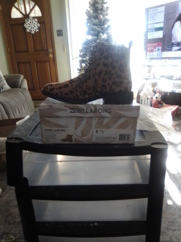 Billabong Willow Way Size Six And A Half Cheetah New Shoes