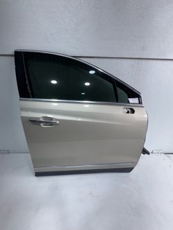 (6261) 17-25 Cadillac Xt5 Right Front Door 2017 2018 2019 2020 2021 2022 2023 2024 2025