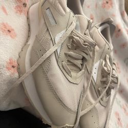REEBOK WOMENS SHOES-25$ Each 