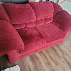 Love Seat / Small Couch
