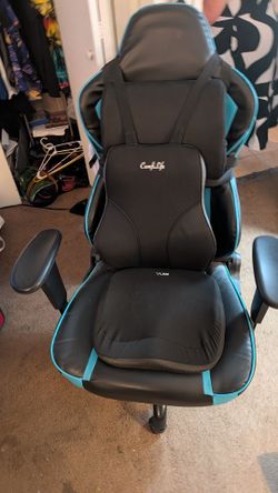 Desk / Gaming chair
