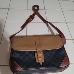 Women's Gucci Purse $400 Pickup In Oakdale 