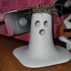 Livetrend Plants Boo Character 