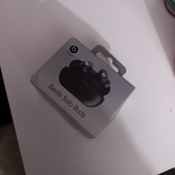 Beats Solo Buds ( Black) Brand New !