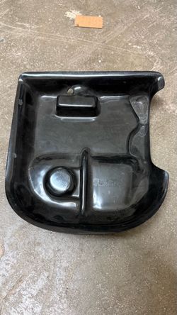 Arlen Ness FXR seat storage