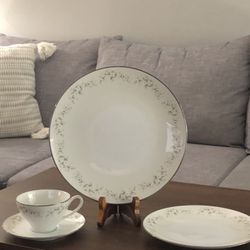 For Pick Up Only Beautiful porcelain set it is a 12 piece. One plate has a chip. The rest is perfect so you could use it as a 10 piece setting