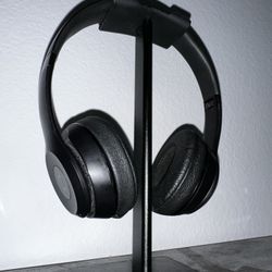 Beats Solo 3 Wireless (with Box)