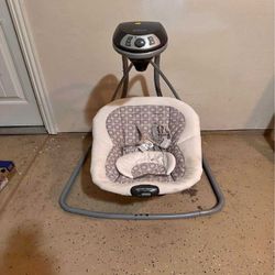Infant Swing – Snug and Cozy for Your Baby’s Relaxation blood force