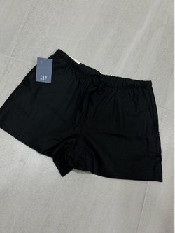 Women’s GAP linen shorts
