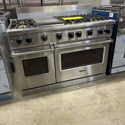 Viking 48’  Gas Stove With Griddle New Open Box 