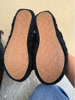 UGG SLIDES