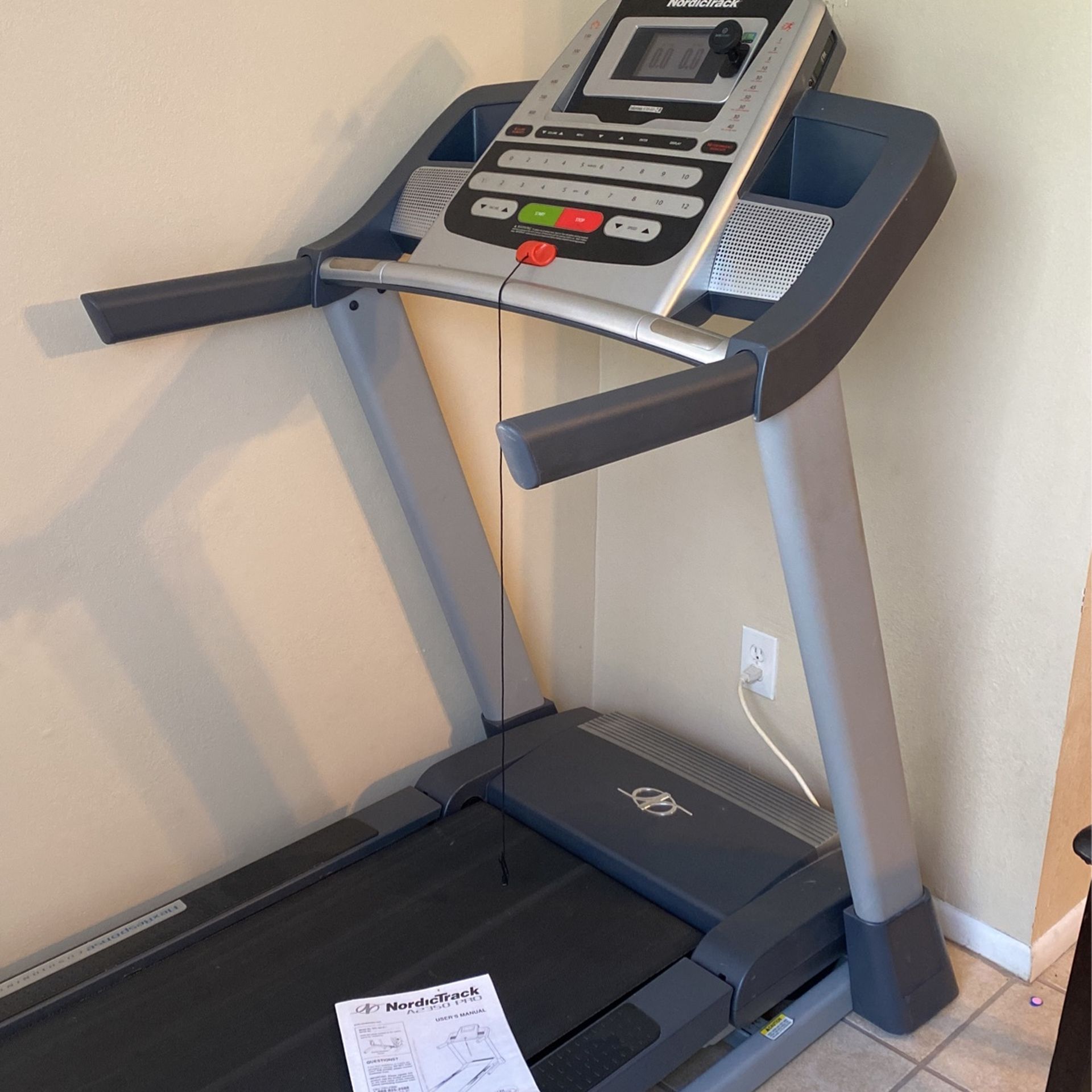 NordicTrack A2350 Pro Treadmill for Sale in Phoenix, AZ OfferUp