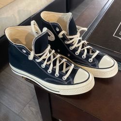 Never Worn Converse Platform Women’s 7.5