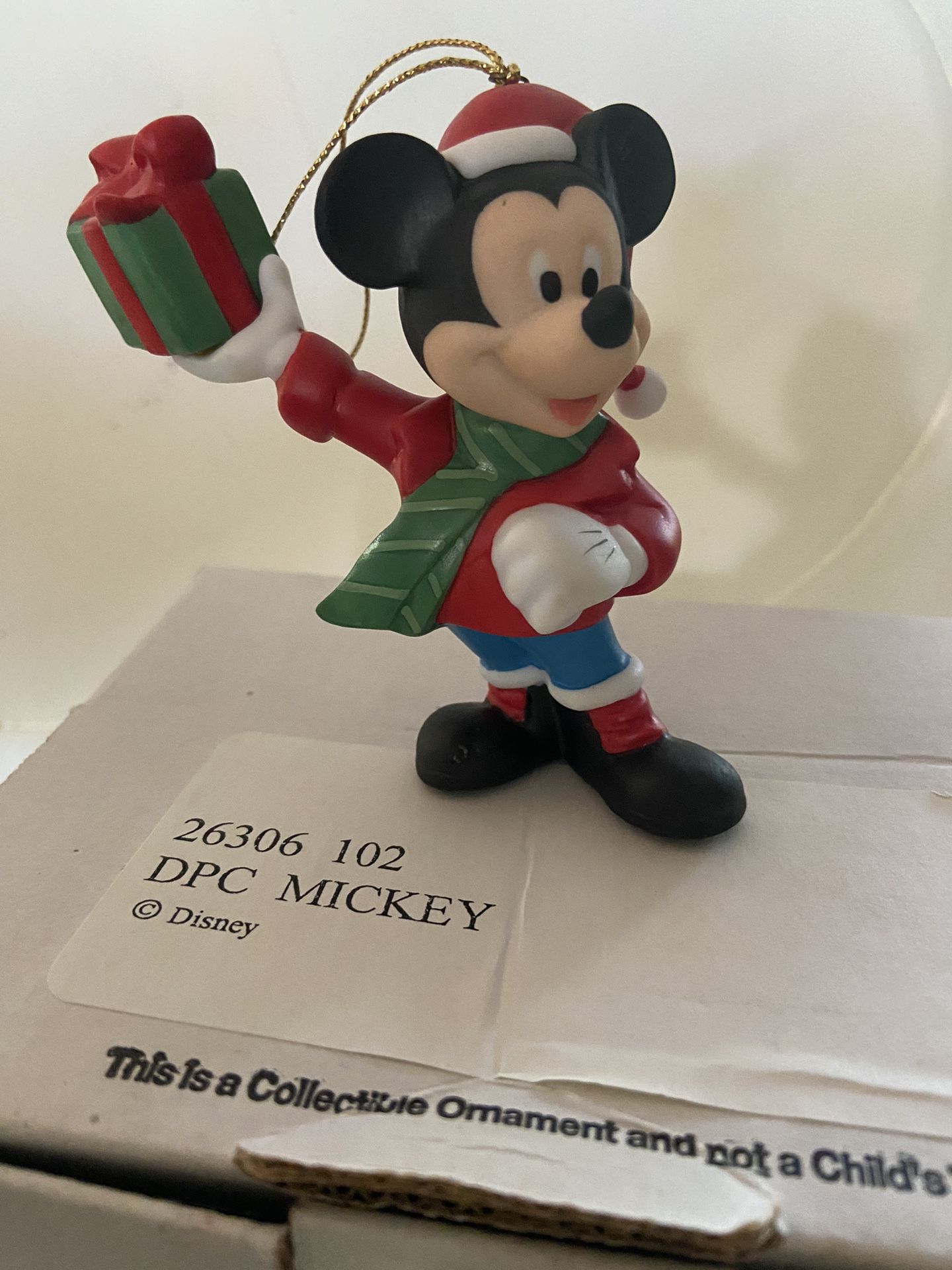 DISNEY “CHRISTMAS MAJIC” COLLECTIBLE ORNAMENTS 