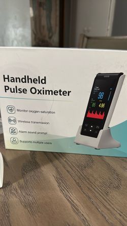 Handheld pulse oximeter