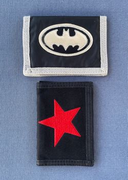 Men’s Bi & Tri-Fold Nylon Wallets Silver/Black Batman & Black With Red Star GUC