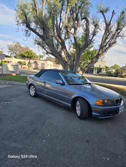 2003 bmw 323i CONVRTIBLE
automatic
MOTOR V6 
Runs very good
No mechanic isues
Ac cold 
Over 2000kxxxx miles but is over 25 years old car 
Reg ,NOP
Smo