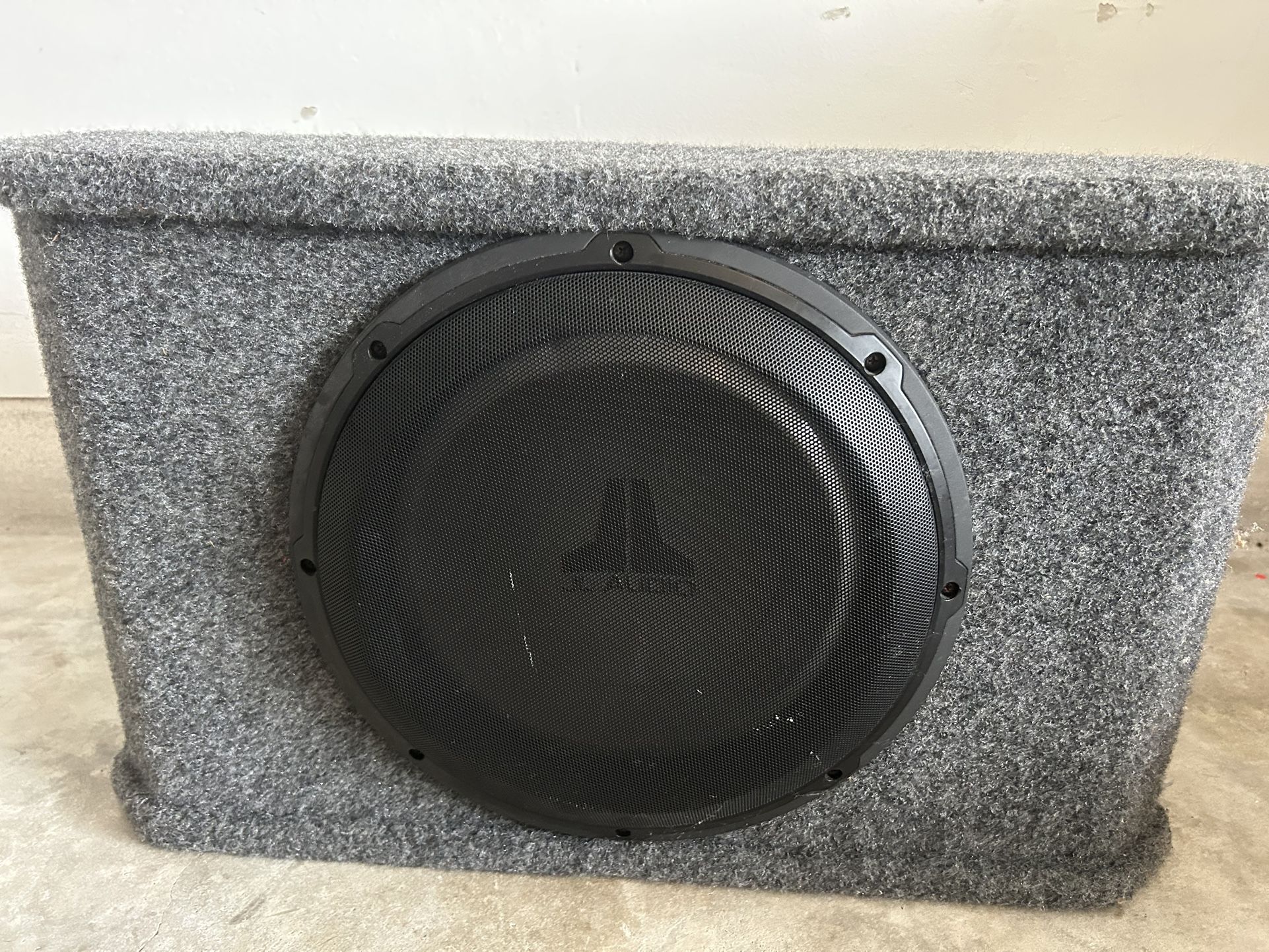 Subwoofer Ready To Install JL AUDIO