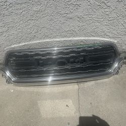 Dodge Ram 1500 Limited 2019-2023 Grill