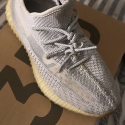 Yeezy Boost V2 