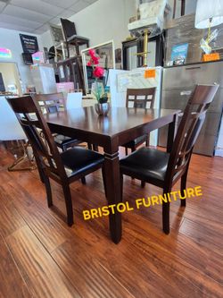 🎲 Dining Set 5 Pc, Espresso Finish Color, Black Leather, New in the Box.