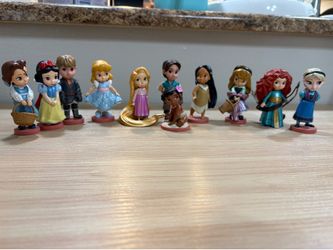 Disney Characters figurines