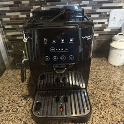 De’Longhi Magnifica Start ECAM22022B – Excellent Condition, Espresso & Milk Frother 