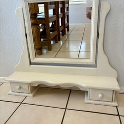 Mirror for desk, dresser, or vanity