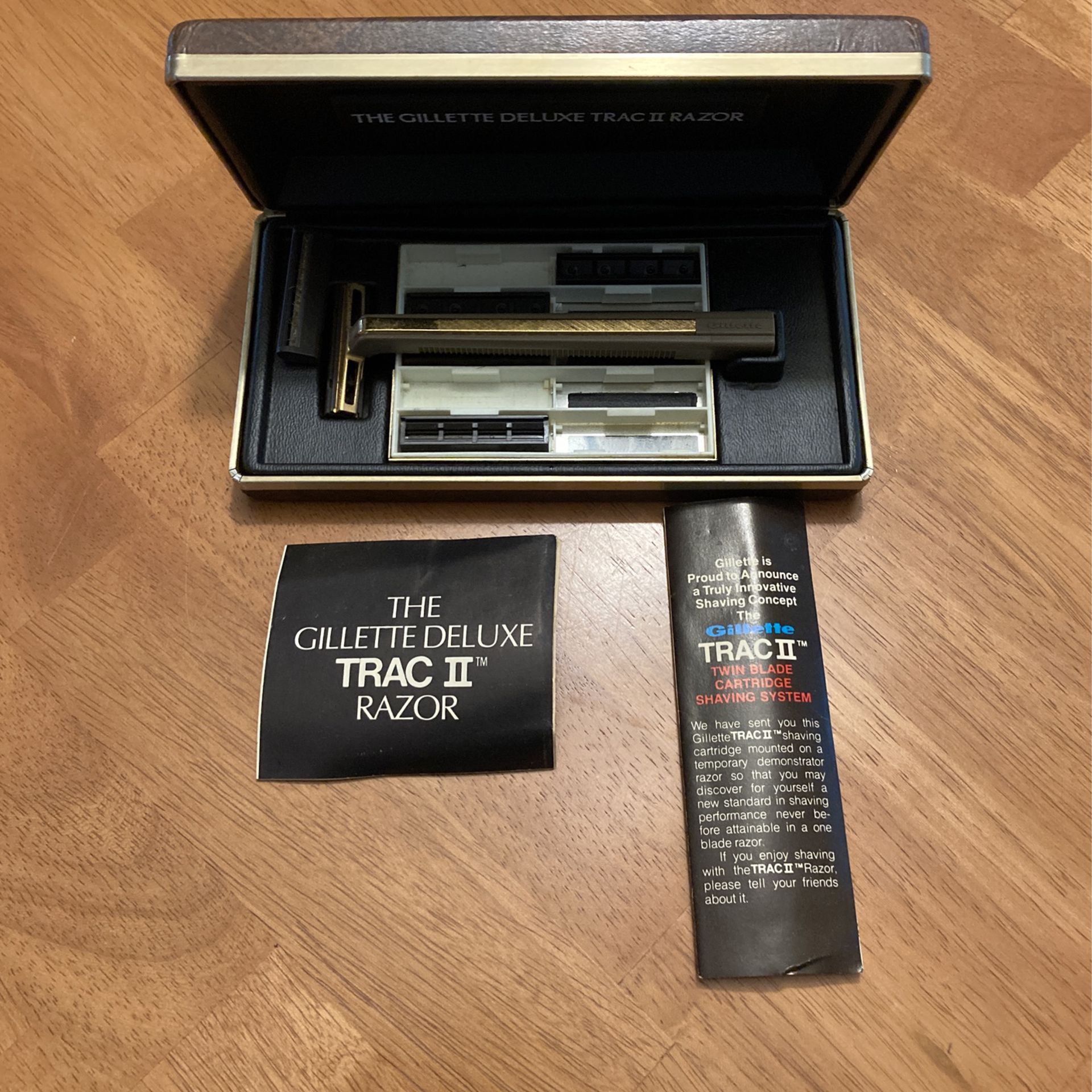 Gillette Deluxe Trac 2 Razor