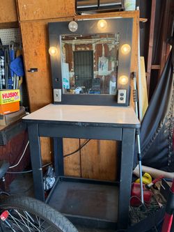 Makeup Table  $200 obo