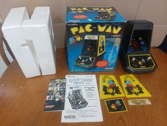 Vintage Pacman coleco tabletop arcade game with box